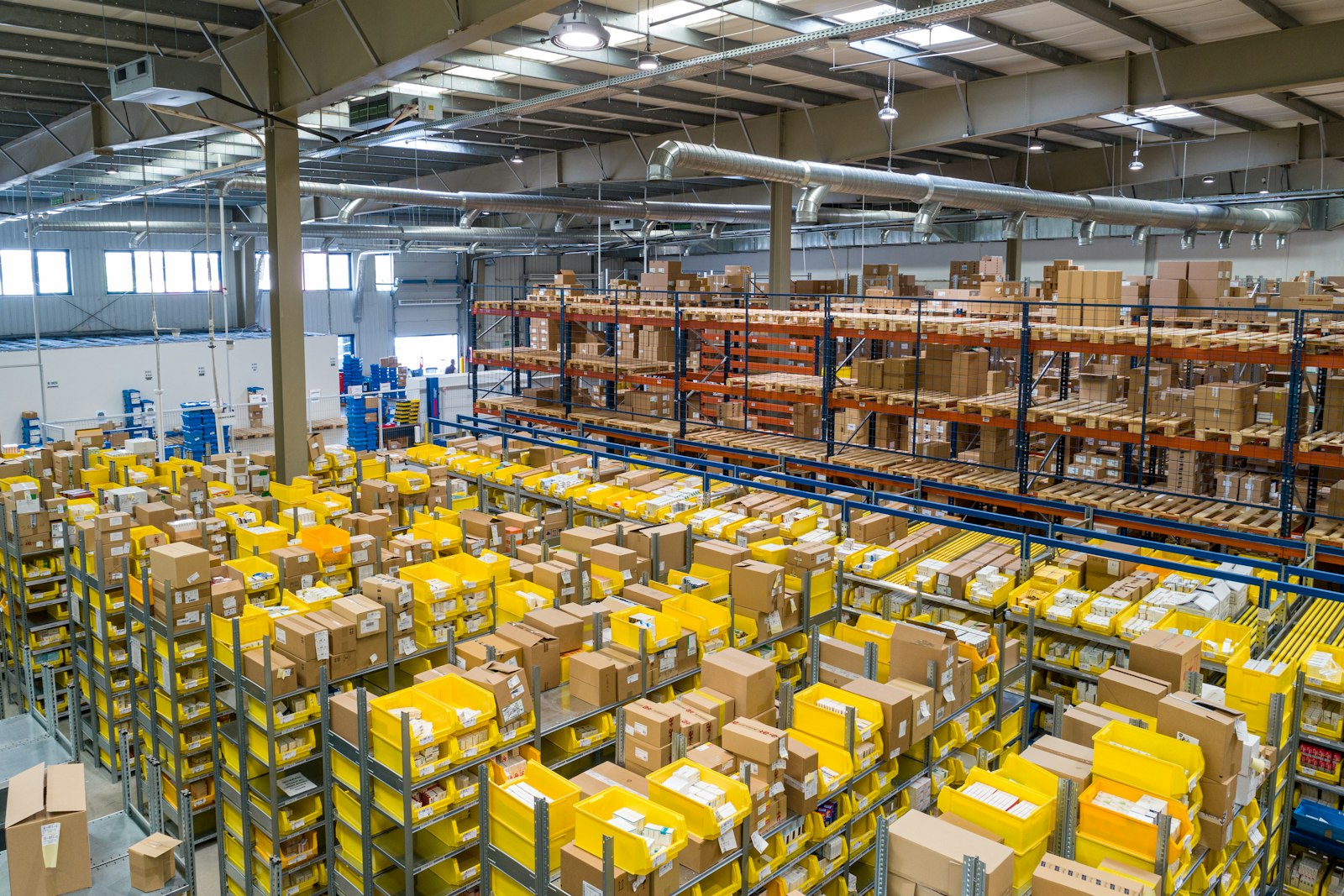 Warehouse and freight operations ready for quote requests